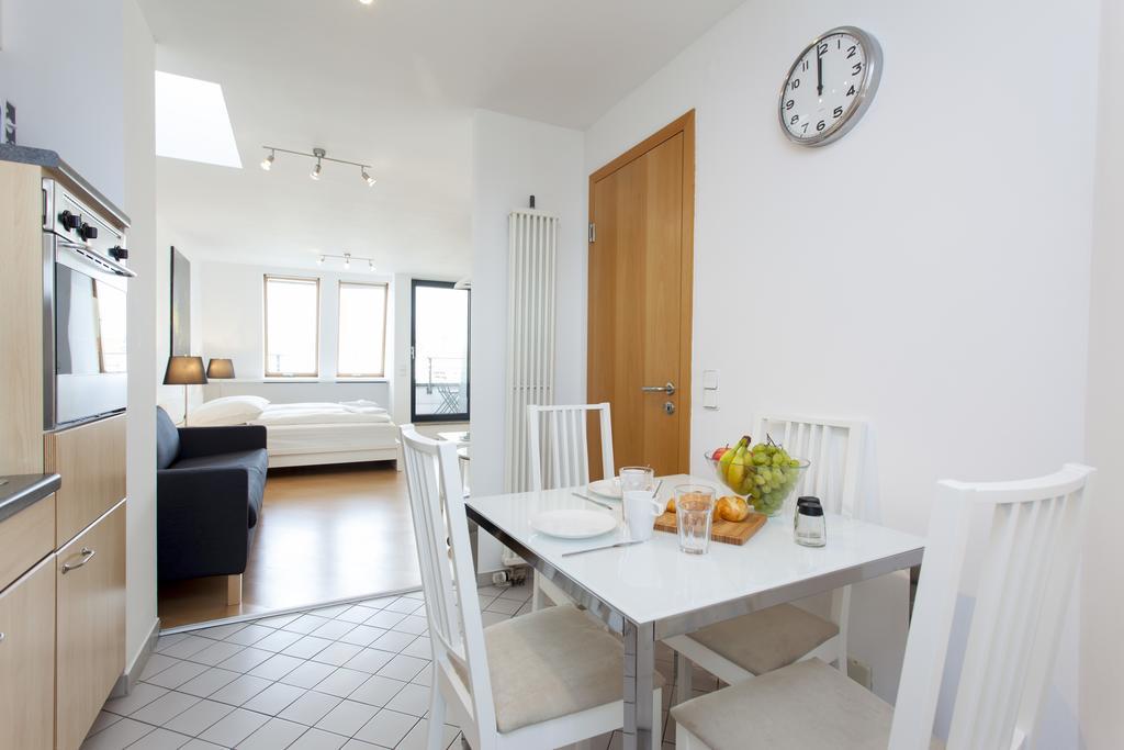 ベルリンThe Danziger, 2 Unique Lofty Style Units In Prenzlauerbergアパートメント 部屋 写真